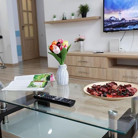 Cozy Apartment With A View Bucureşti Ngoại thất bức ảnh