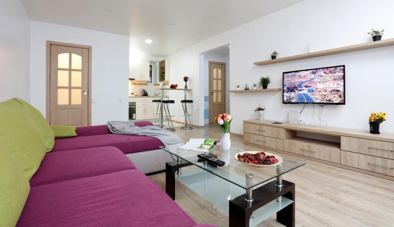 Cozy Apartment With A View Bucureşti Ngoại thất bức ảnh
