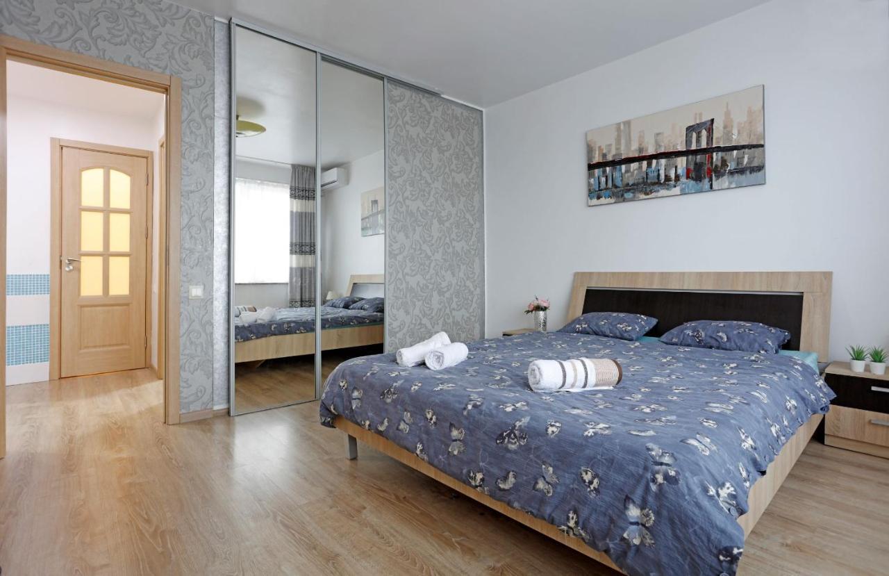 Cozy Apartment With A View Bucureşti Ngoại thất bức ảnh
