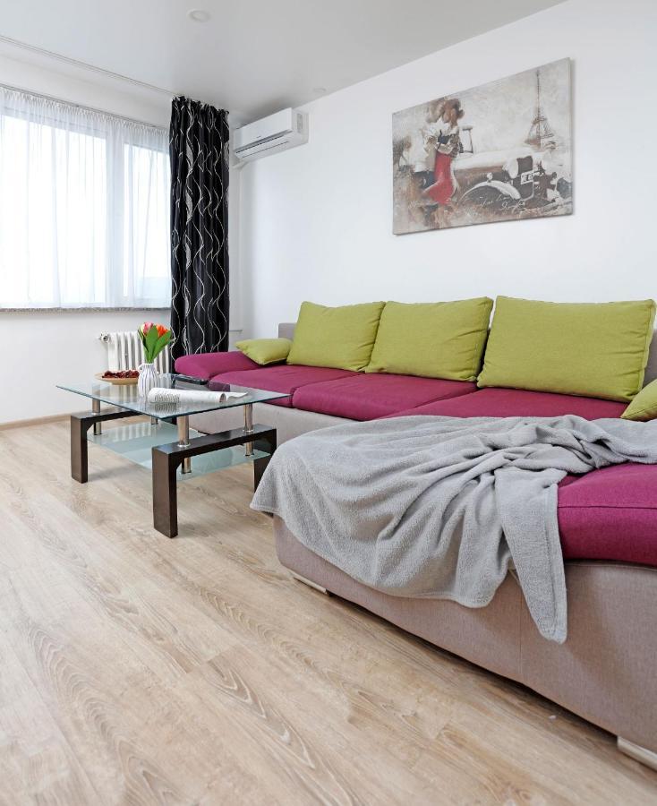 Cozy Apartment With A View Bucureşti Ngoại thất bức ảnh